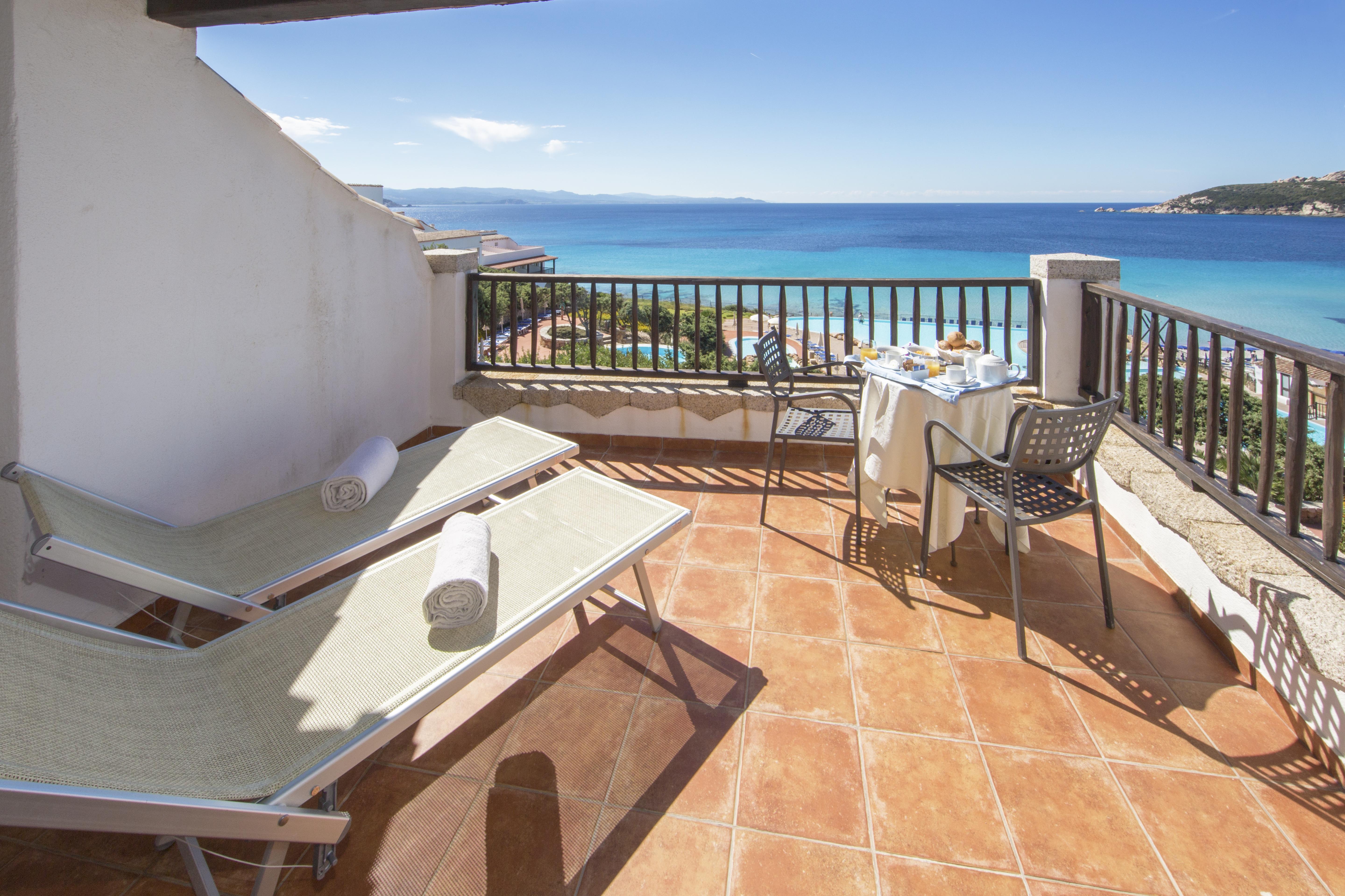 Colonna Grand Hotel Capo Testa Santa Teresa di Gallura Esterno foto